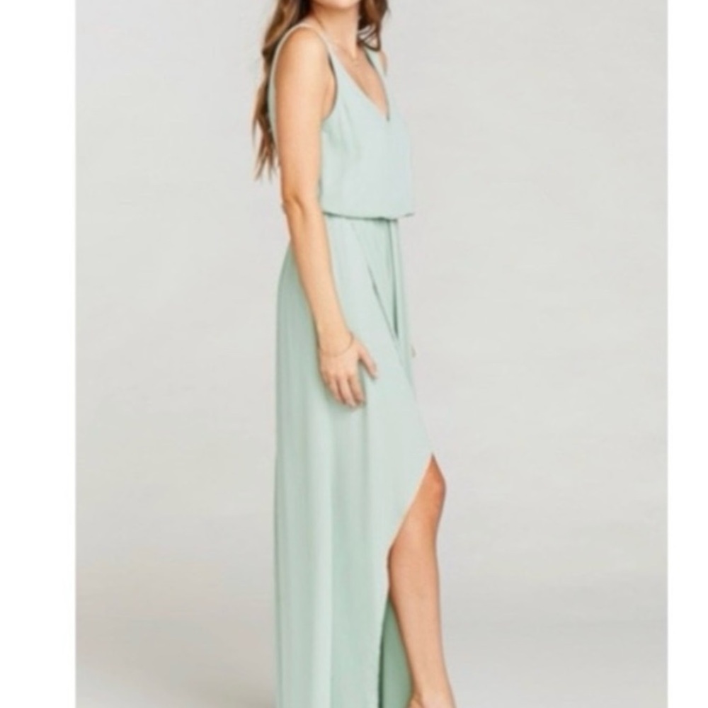 Show Me Your Mumu Kendall Soft V-Back A-NWT
Line Gown- Size Small - Picture 4 of 5